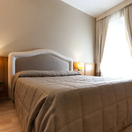 Airport Malpensa 4* Лонате-Поццоло